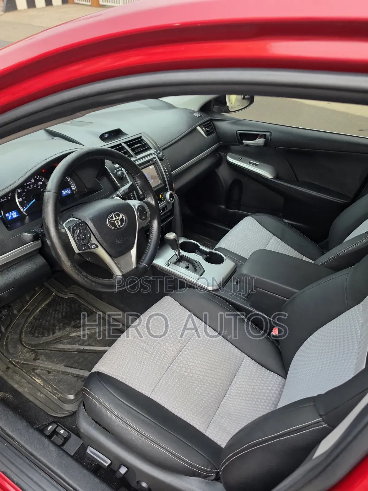 Toyota Camry SE 4dr Sedan (2.5L 4cyl 6A) 2014 Red