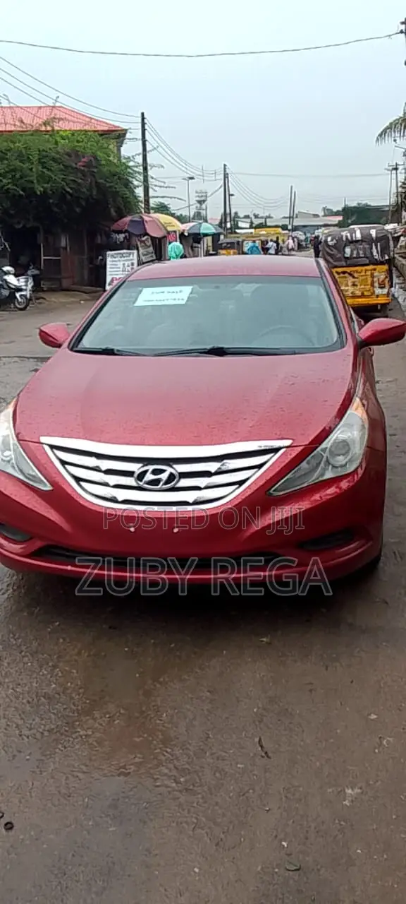 Hyundai Sonata 2013 Red