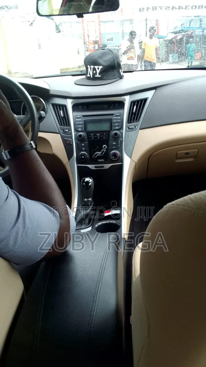 Hyundai Sonata 2013 Red