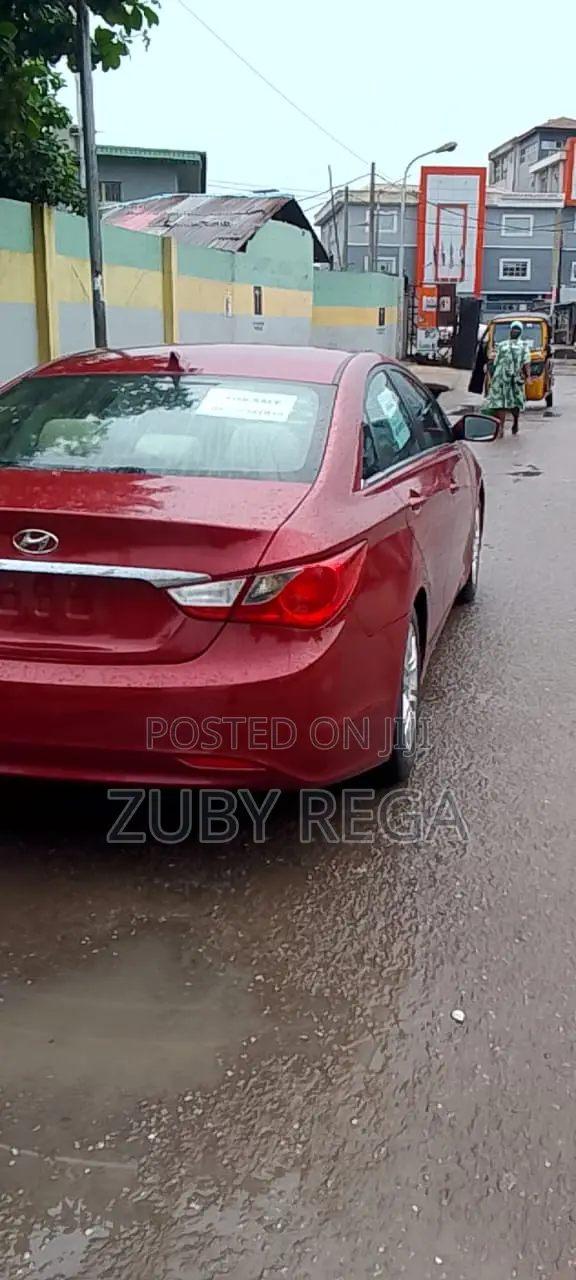 Hyundai Sonata 2013 Red