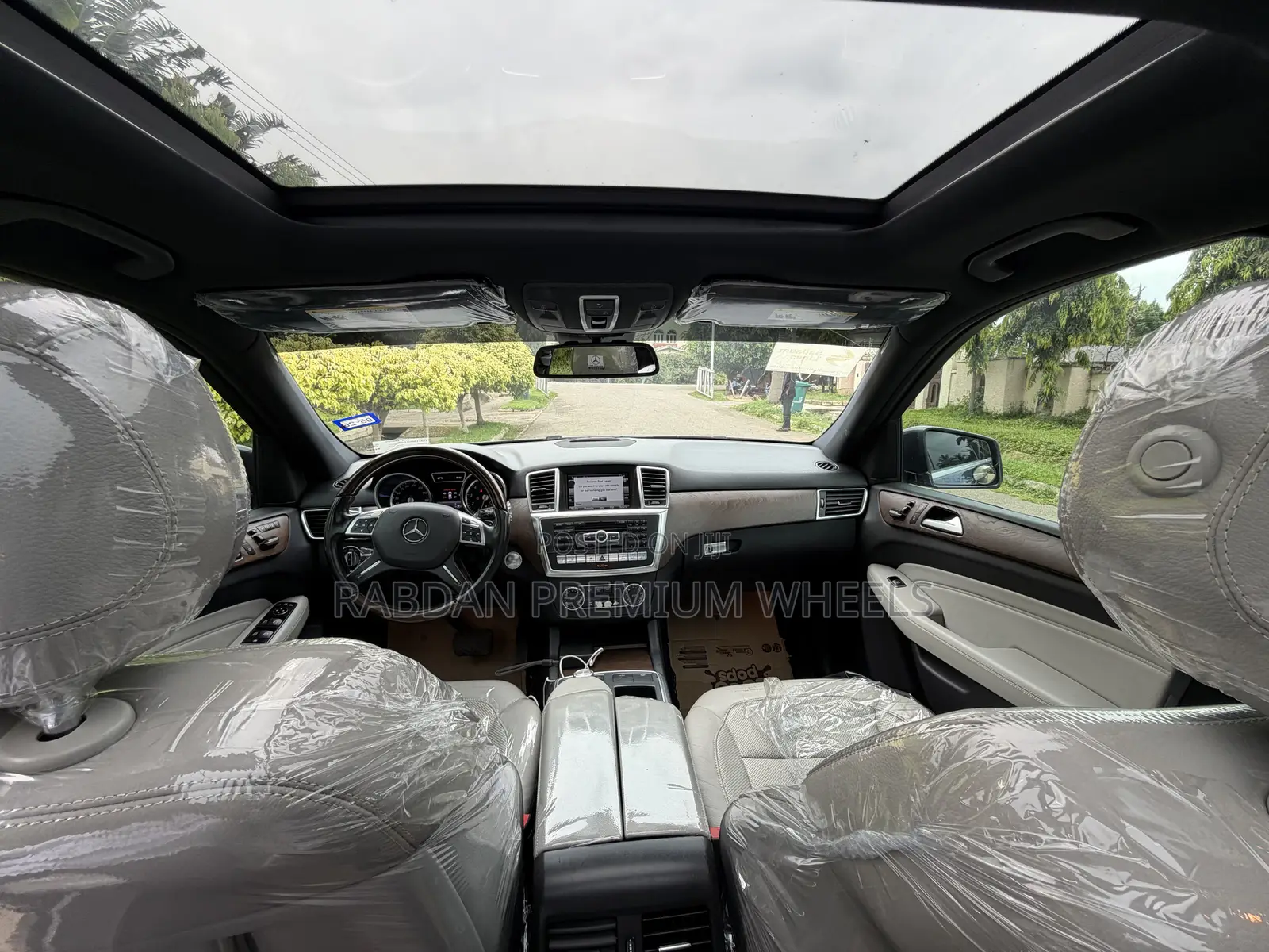 Mercedes-Benz M Class ML350 4MATIC 4dr SUV AWD (3.5L 6cyl 7A) 2015 Gray