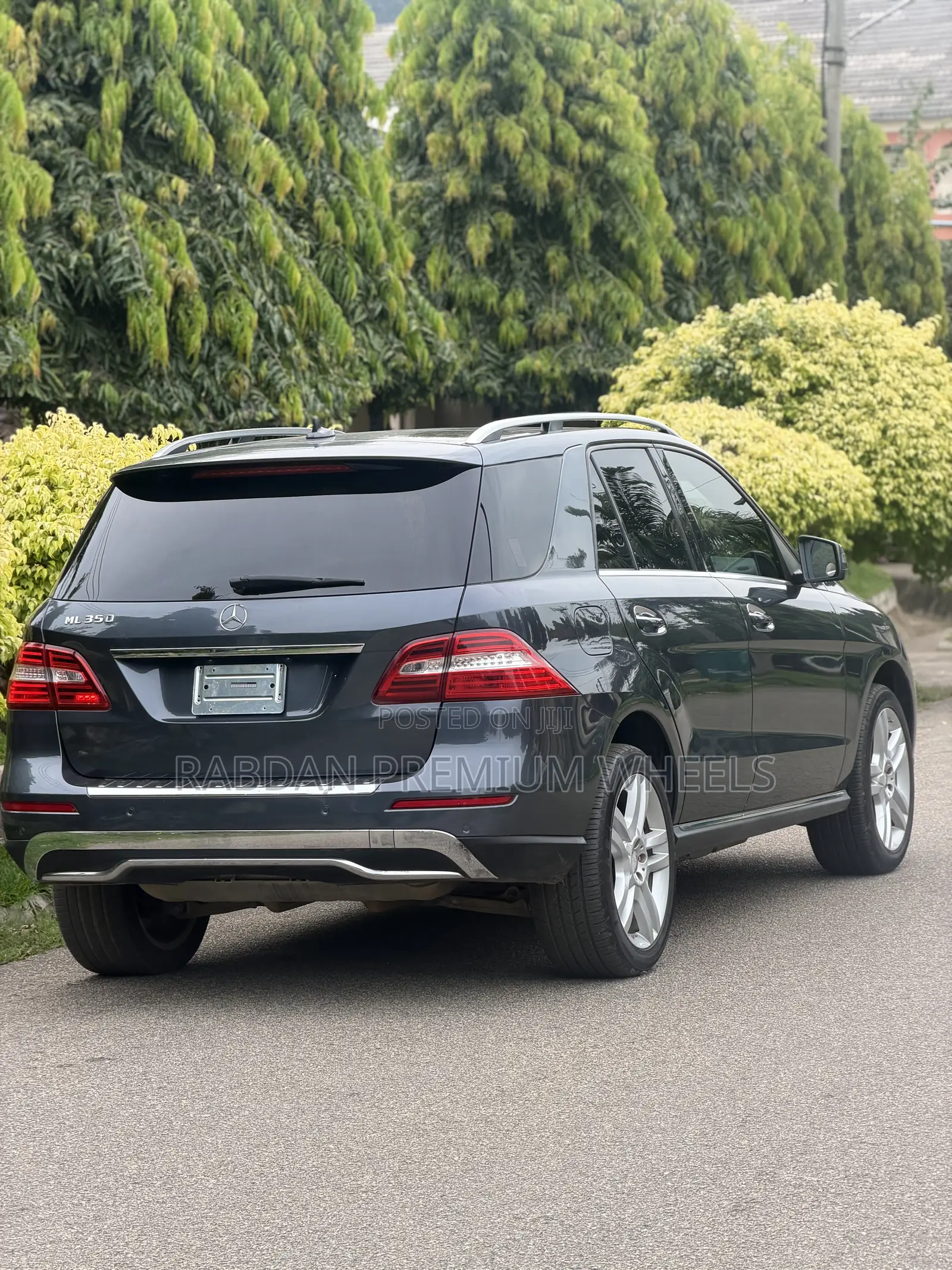 Mercedes-Benz M Class ML350 4MATIC 4dr SUV AWD (3.5L 6cyl 7A) 2015 Gray