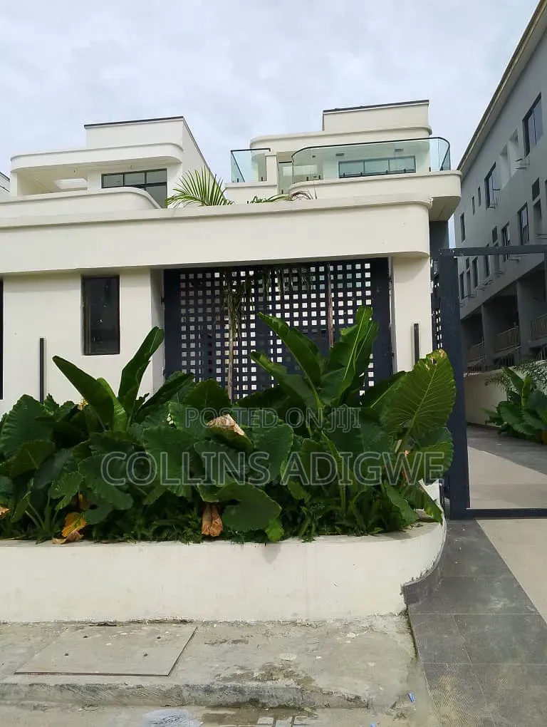 5bdrm Duplex in Lekki Phase 1 Lagos for sale