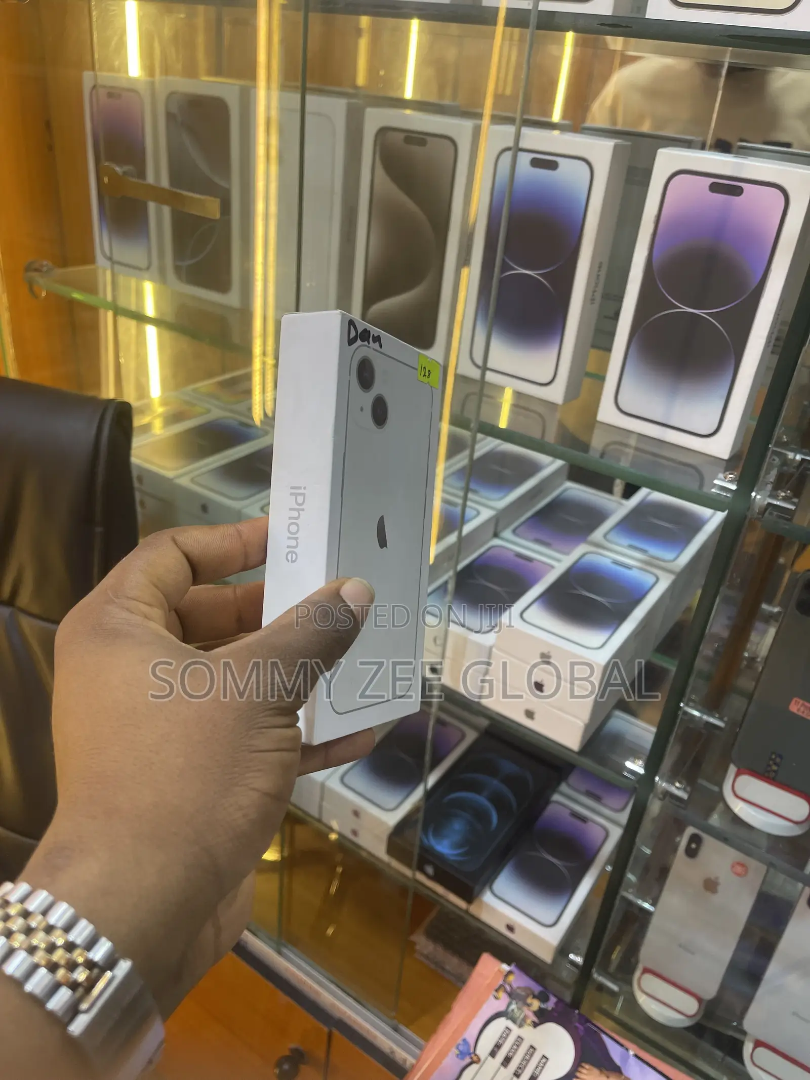 New Apple iPhone 13 128 GB White