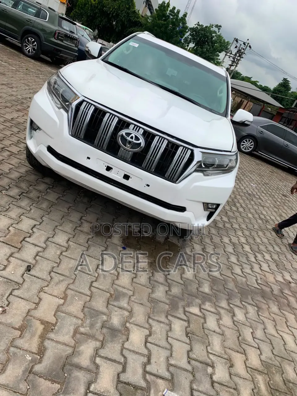 Toyota Land Cruiser Prado 2021 White