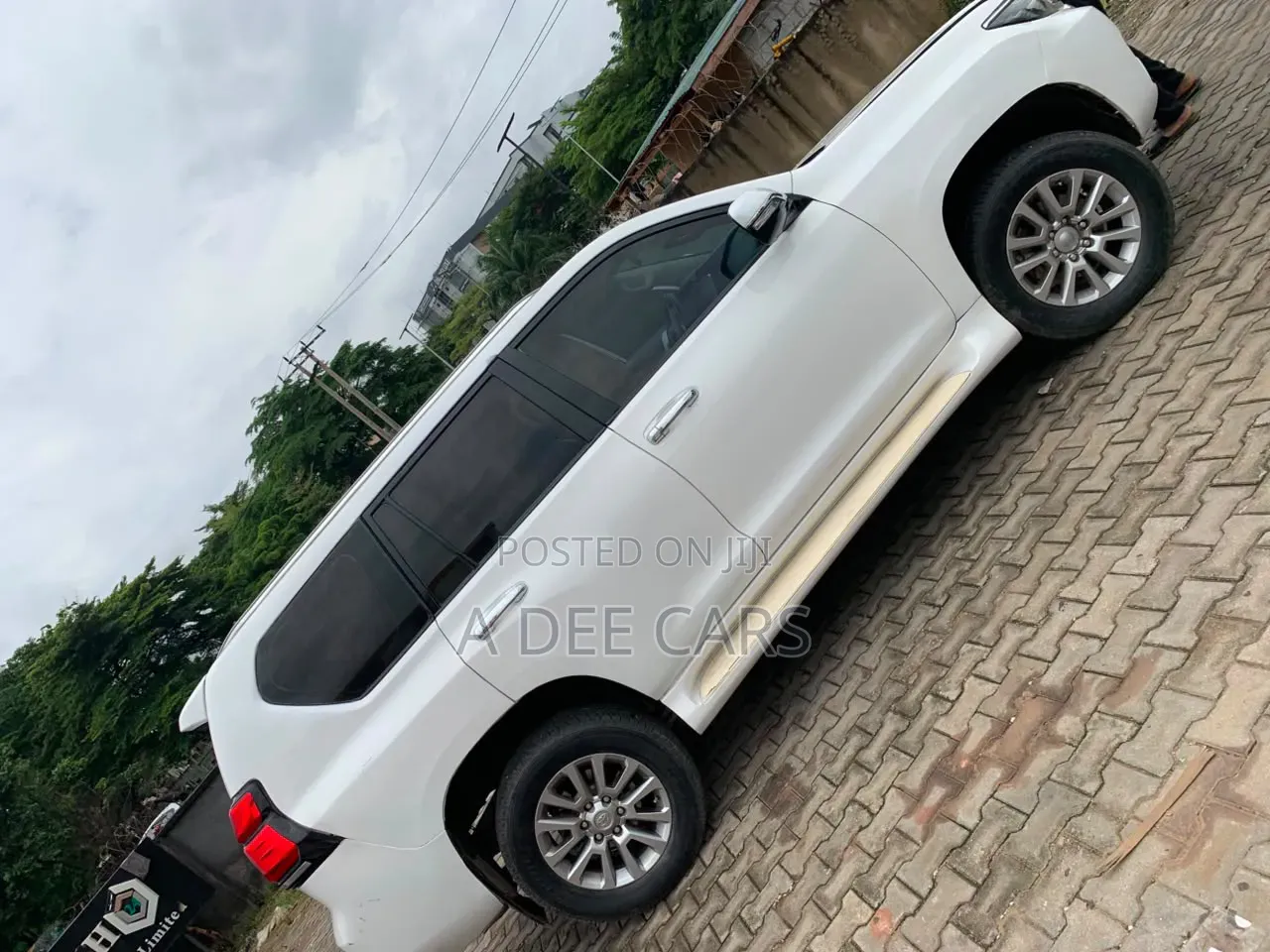 Toyota Land Cruiser Prado 2021 White