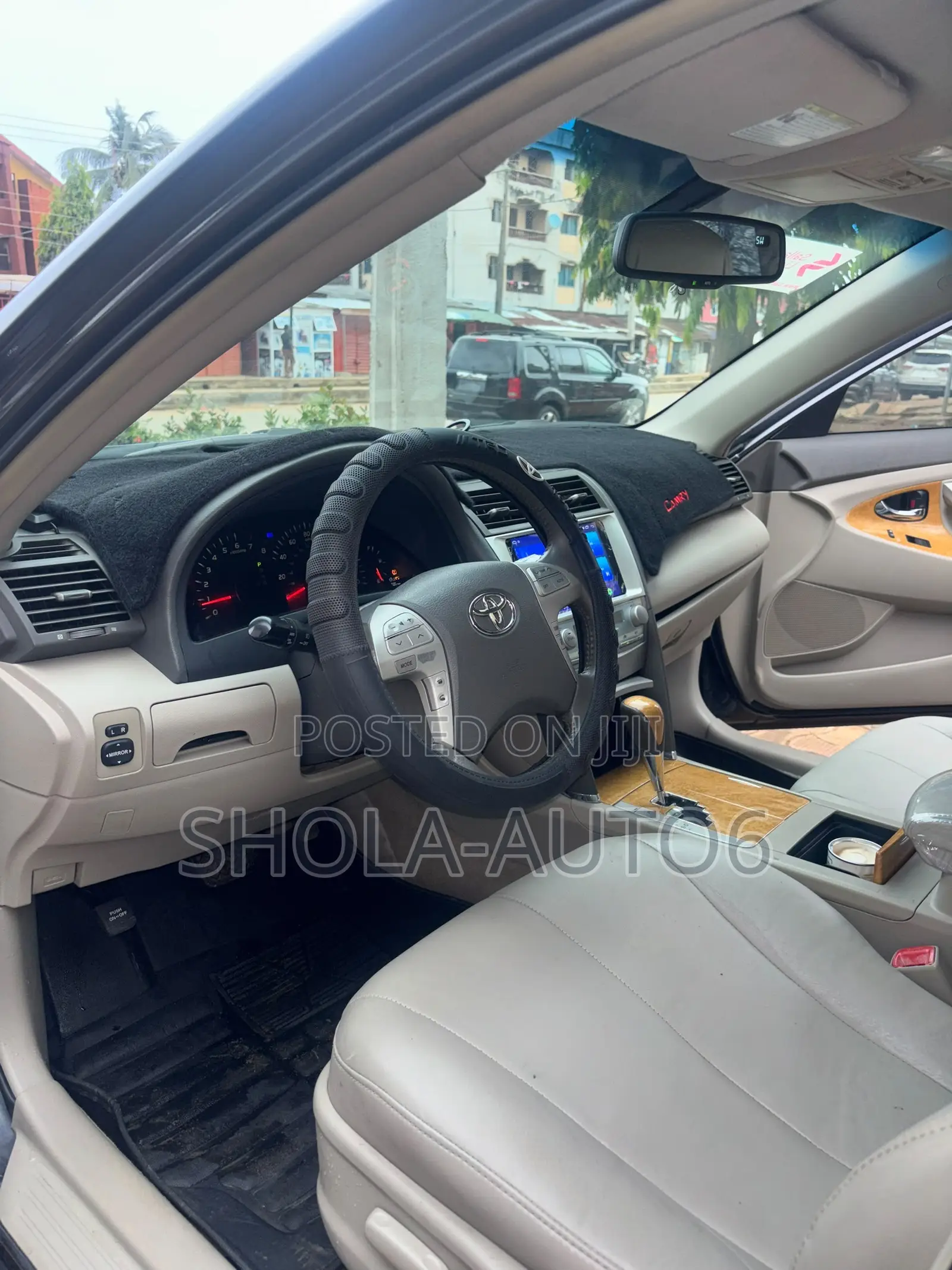 Toyota Camry XLE V6 4dr Sedan (3.5L 6cyl 6AM) 2009 Gray