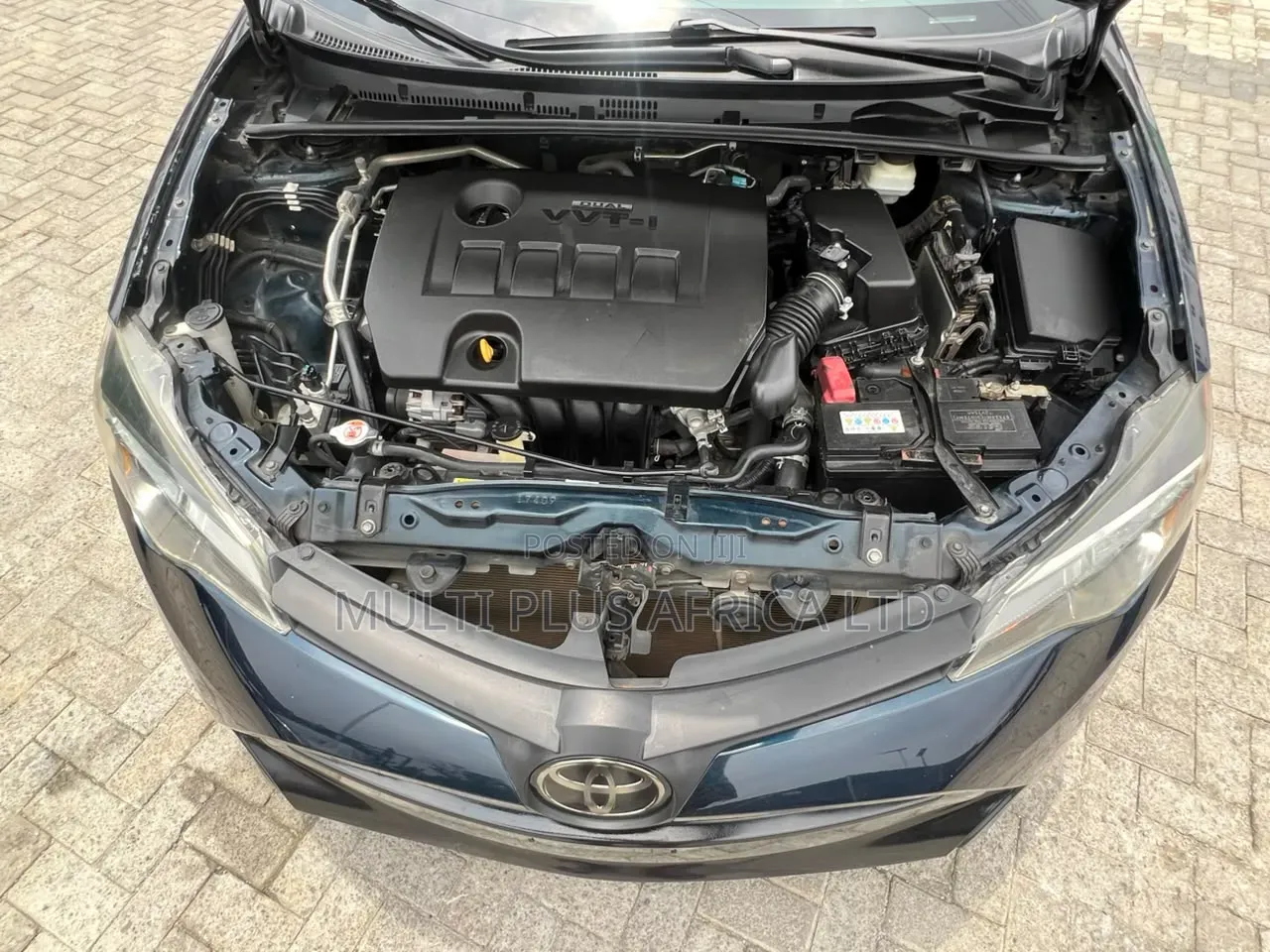 Toyota Corolla LE (1.8L 4cyl 2A) 2019 Blue
