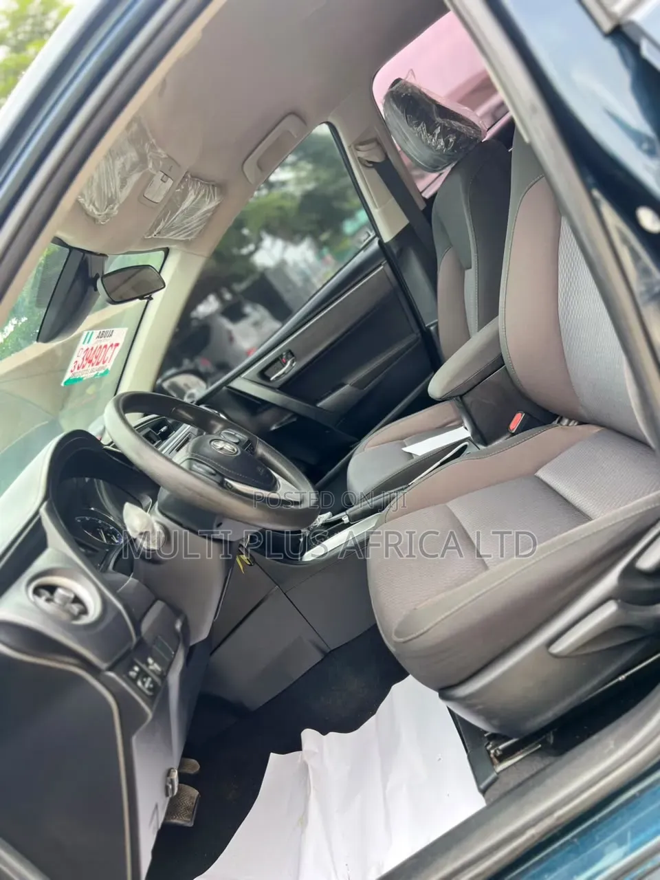 Toyota Corolla LE (1.8L 4cyl 2A) 2019 Blue
