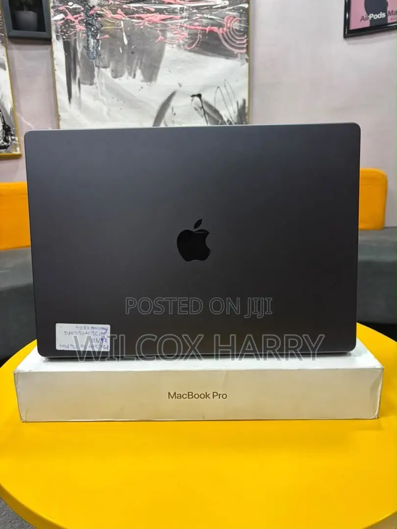 Laptop Apple MacBook Pro 2024 M4 Max 32GB Apple M4 Max SSD 1T