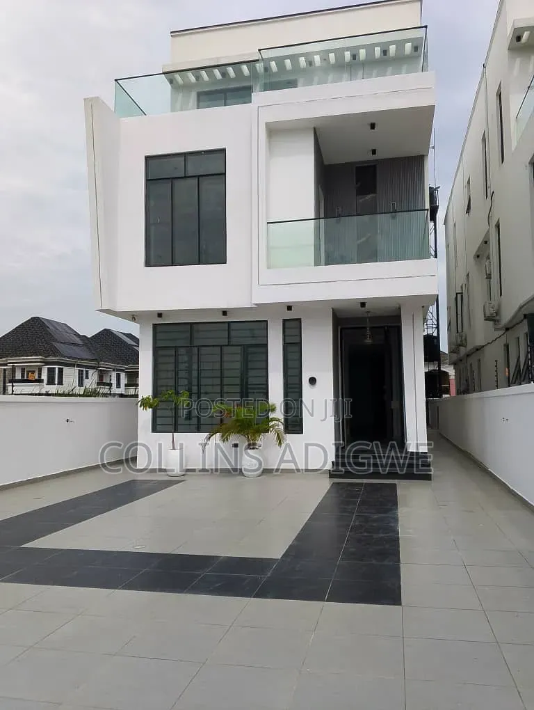 5bdrm Duplex in Lekki Phase 1 for sale