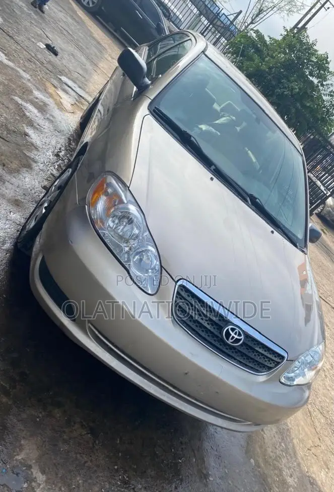 Toyota Corolla 2007 Gold