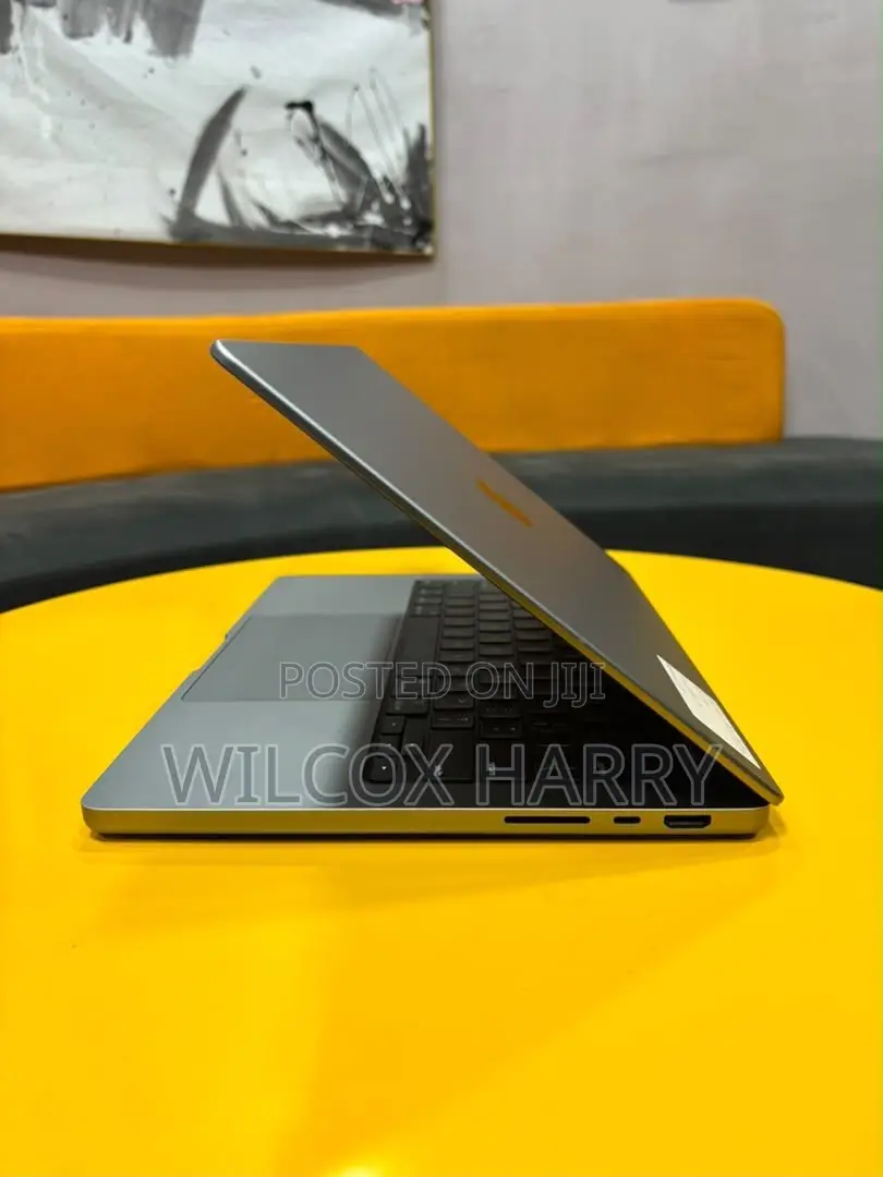 Laptop Apple MacBook Pro 2023 M2 16GB Apple M2 SSD 512GB