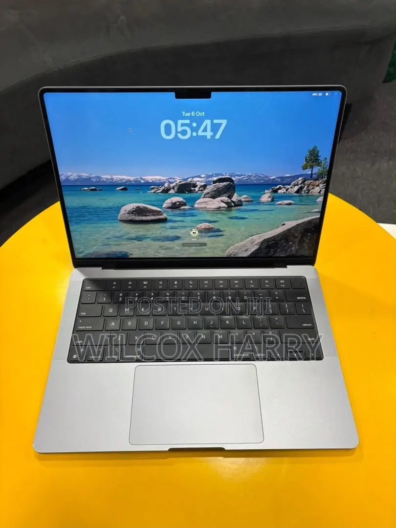 Laptop Apple MacBook Pro 2023 M2 16GB Apple M2 SSD 512GB