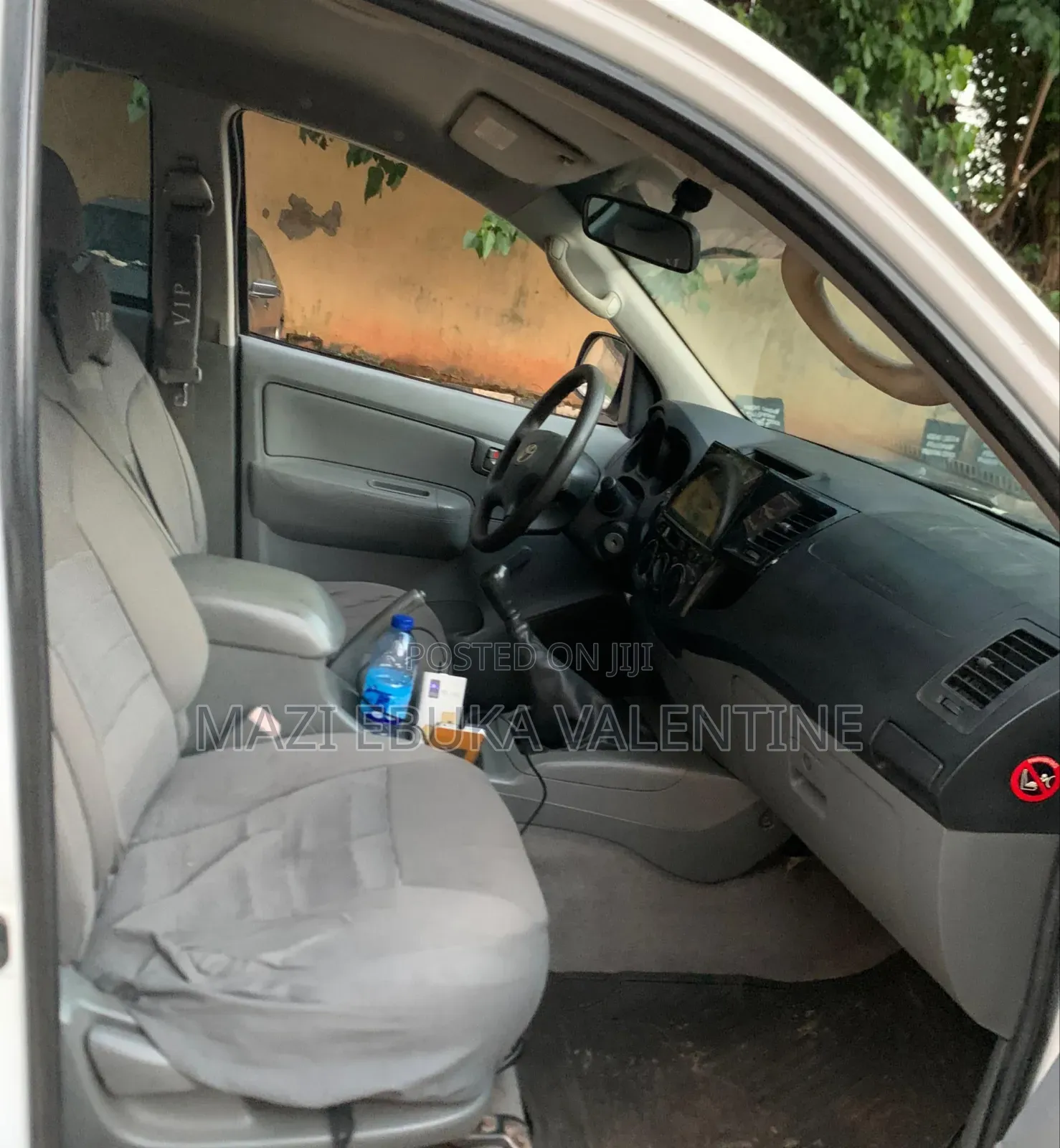 Toyota Hilux 2010 White