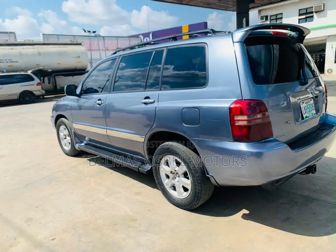 Toyota Highlander Base AWD 2004 Blue