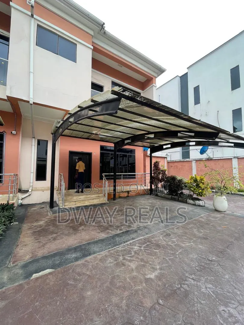 4bdrm Townhouse / Terrace in Ilasan for rent