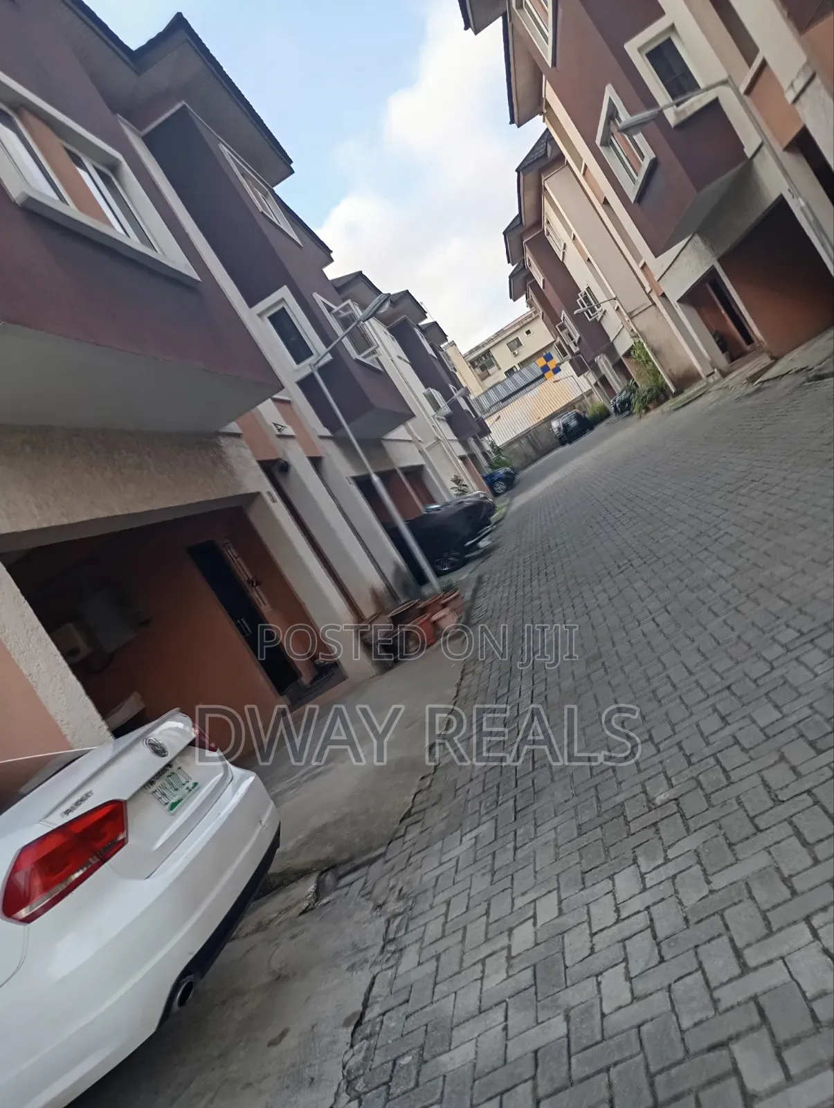3bdrm Townhouse / Terrace in Ilasan for rent