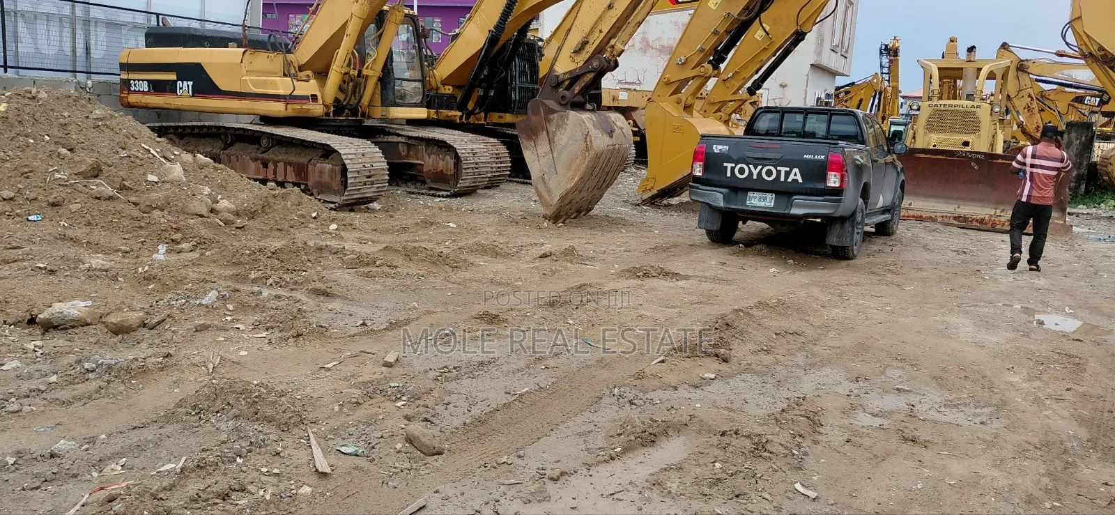 5, 700sqm (10 Plots ) Facing Rd Maryland Expressway