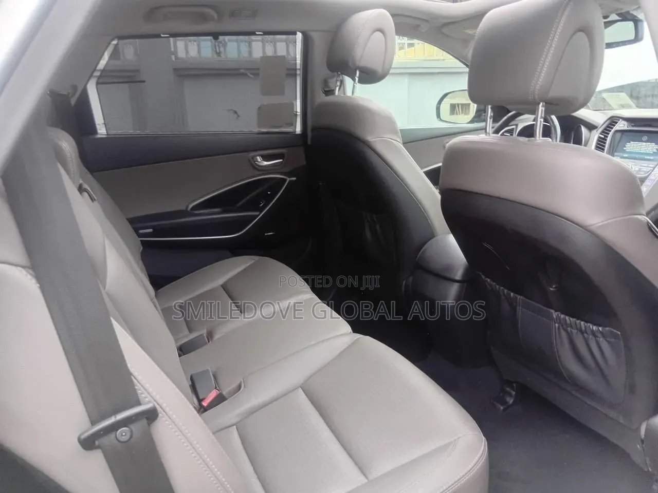Hyundai Santa Fe Limited 4dr SUV AWD (3.3L 6cyl 6A) 2015 Silver