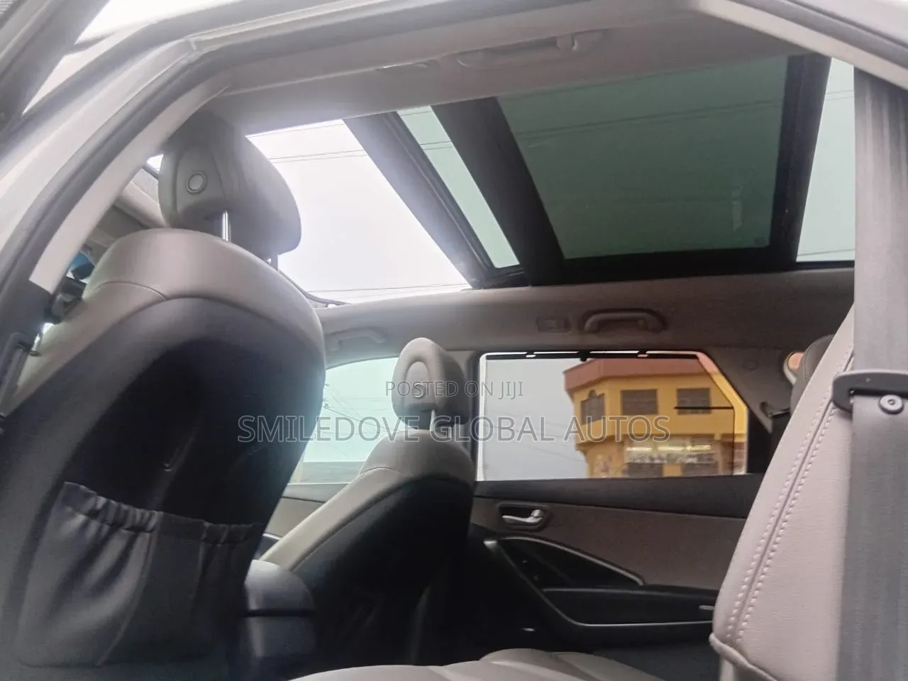 Hyundai Santa Fe Limited 4dr SUV AWD (3.3L 6cyl 6A) 2015 Silver