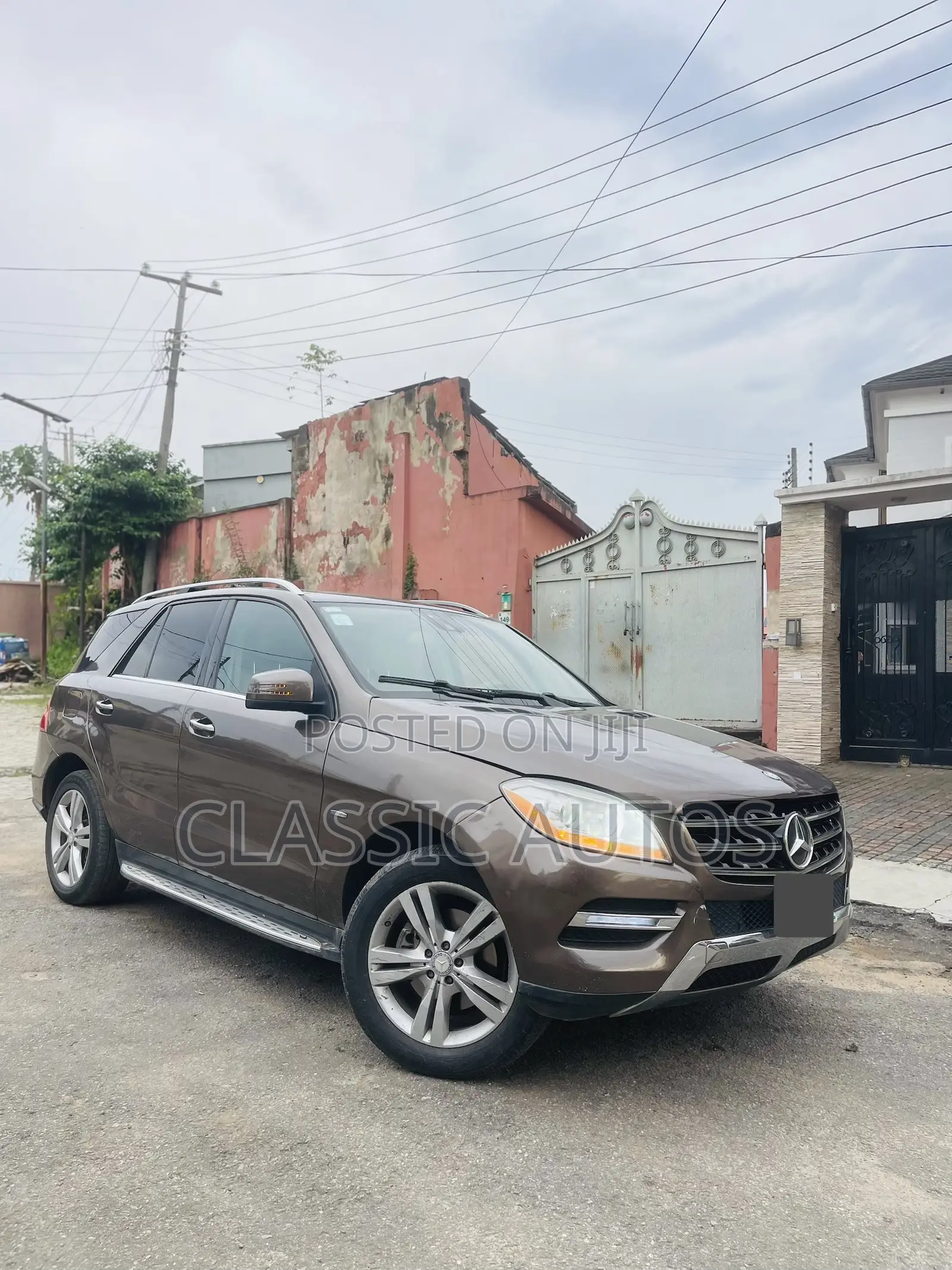 Mercedes-Benz M Class 2013 Brown