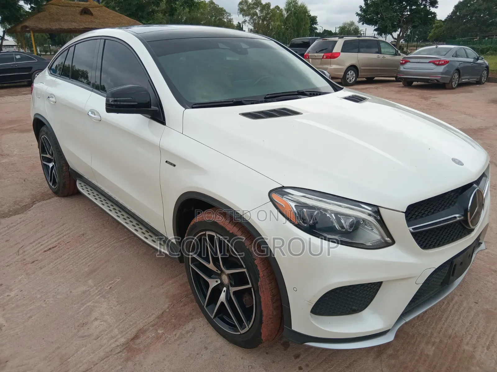 Mercedes-Benz GLE-Class 2016 Off white