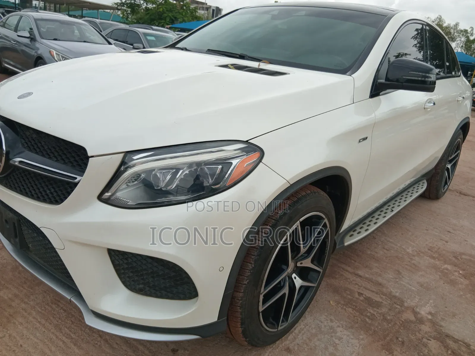 Mercedes-Benz GLE-Class 2016 Off white
