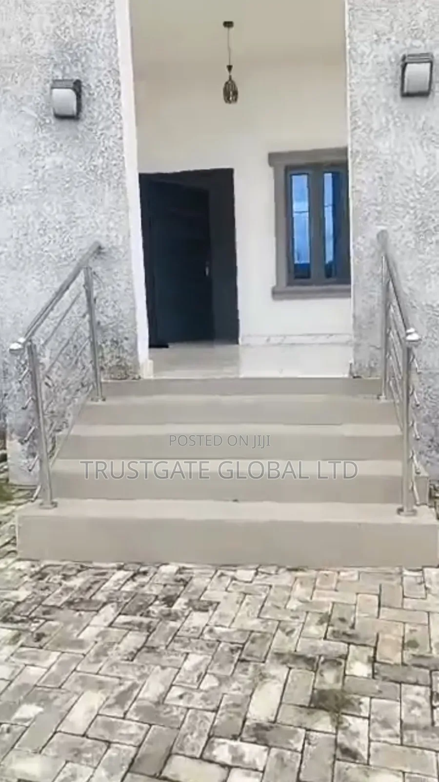 2bdrm Apartment in Police Service, Idu Industrial for rent