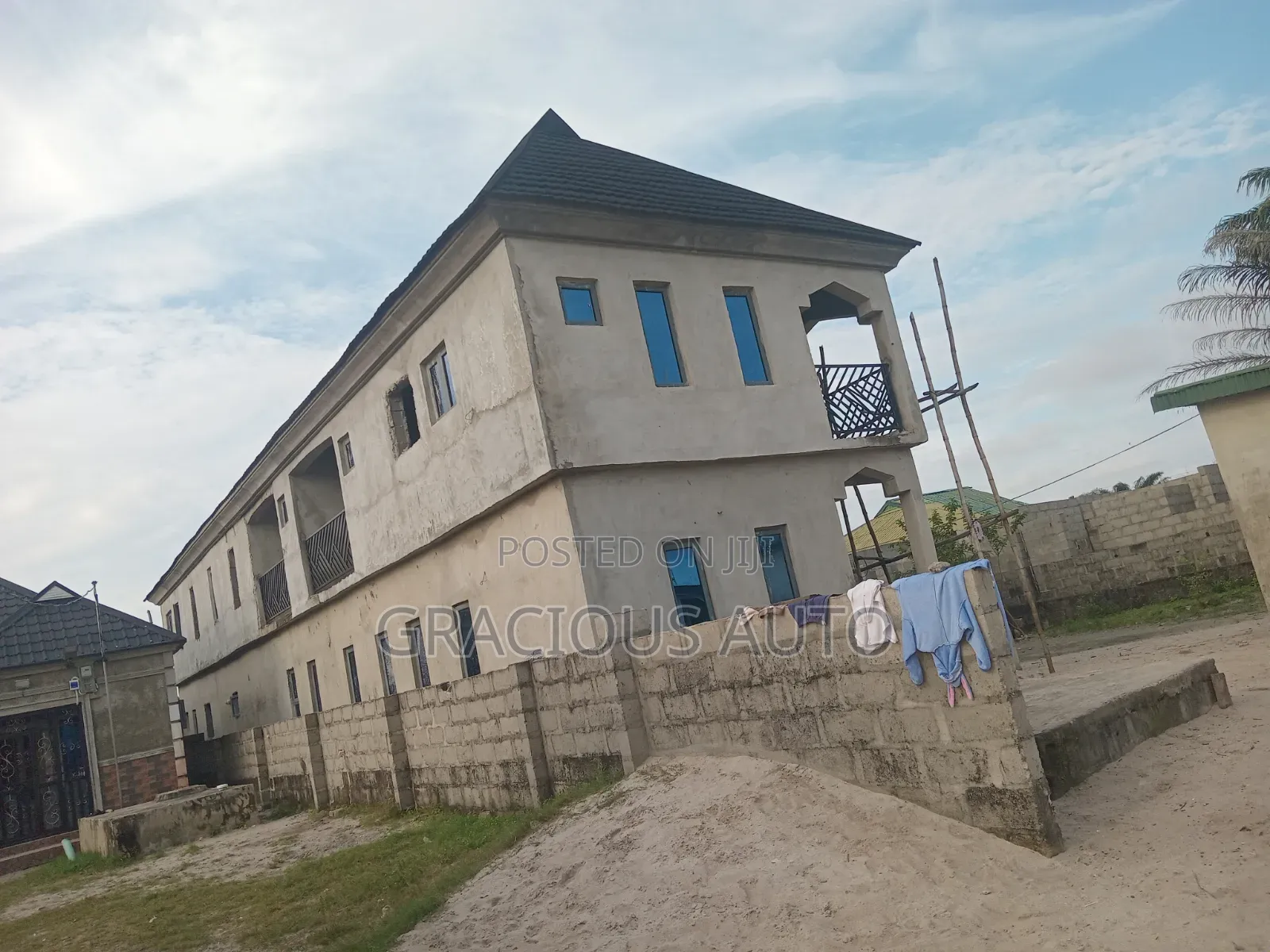 7bdrm Block of Flats in Green Haven Estate, Ado / Ajah for sale