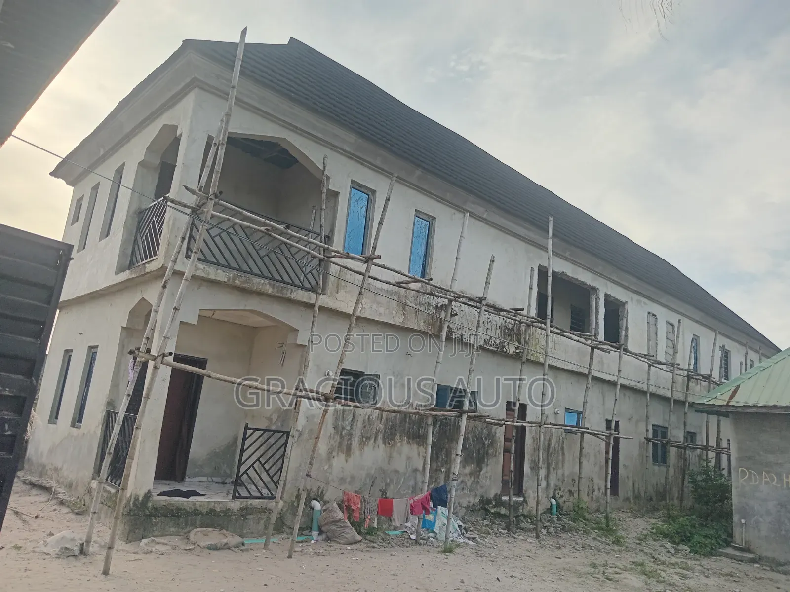 7bdrm Block of Flats in Green Haven Estate, Ado / Ajah for sale