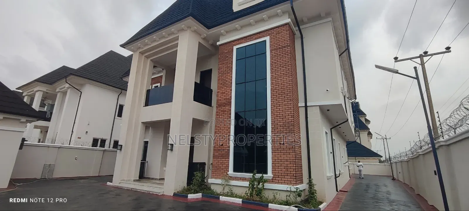 7bdrm Mansion in Efab Metropolis, Karsana for sale