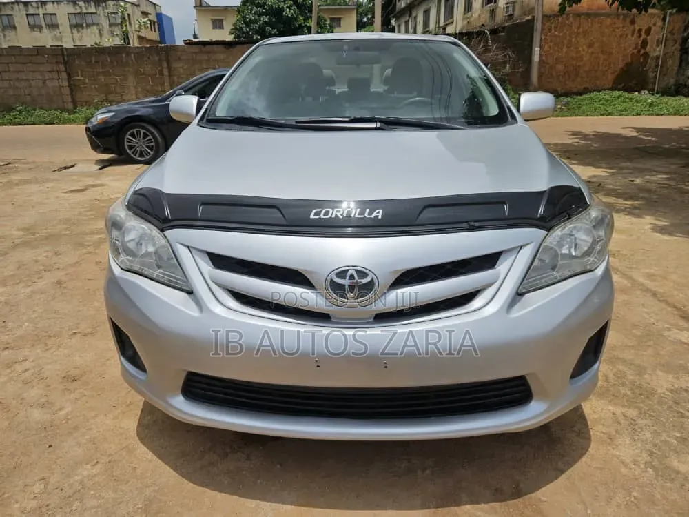 Toyota Corolla 2013 Silver