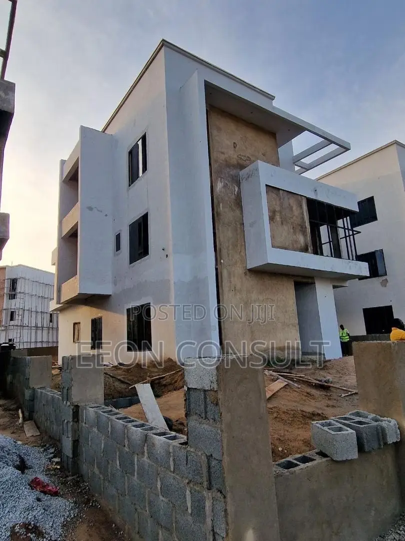 5bdrm Duplex in Maralago Golf City, Gwarinpa for sale