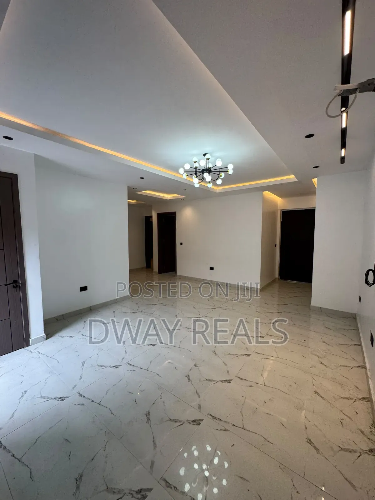 4bdrm Apartment in Lekki Phase 1 for rent