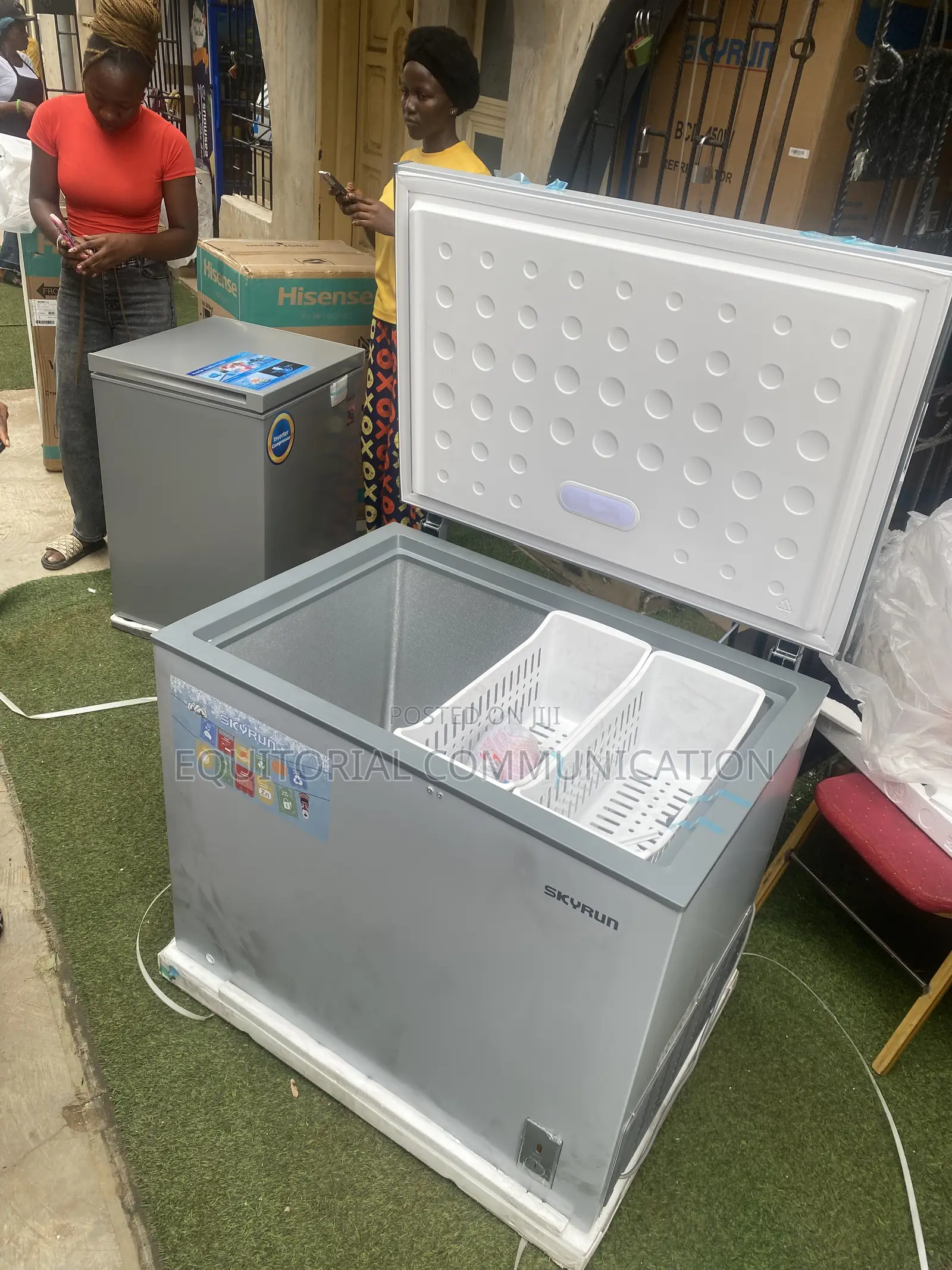 Skyrun BD-260A Chest Freezer With 260L Capacity
