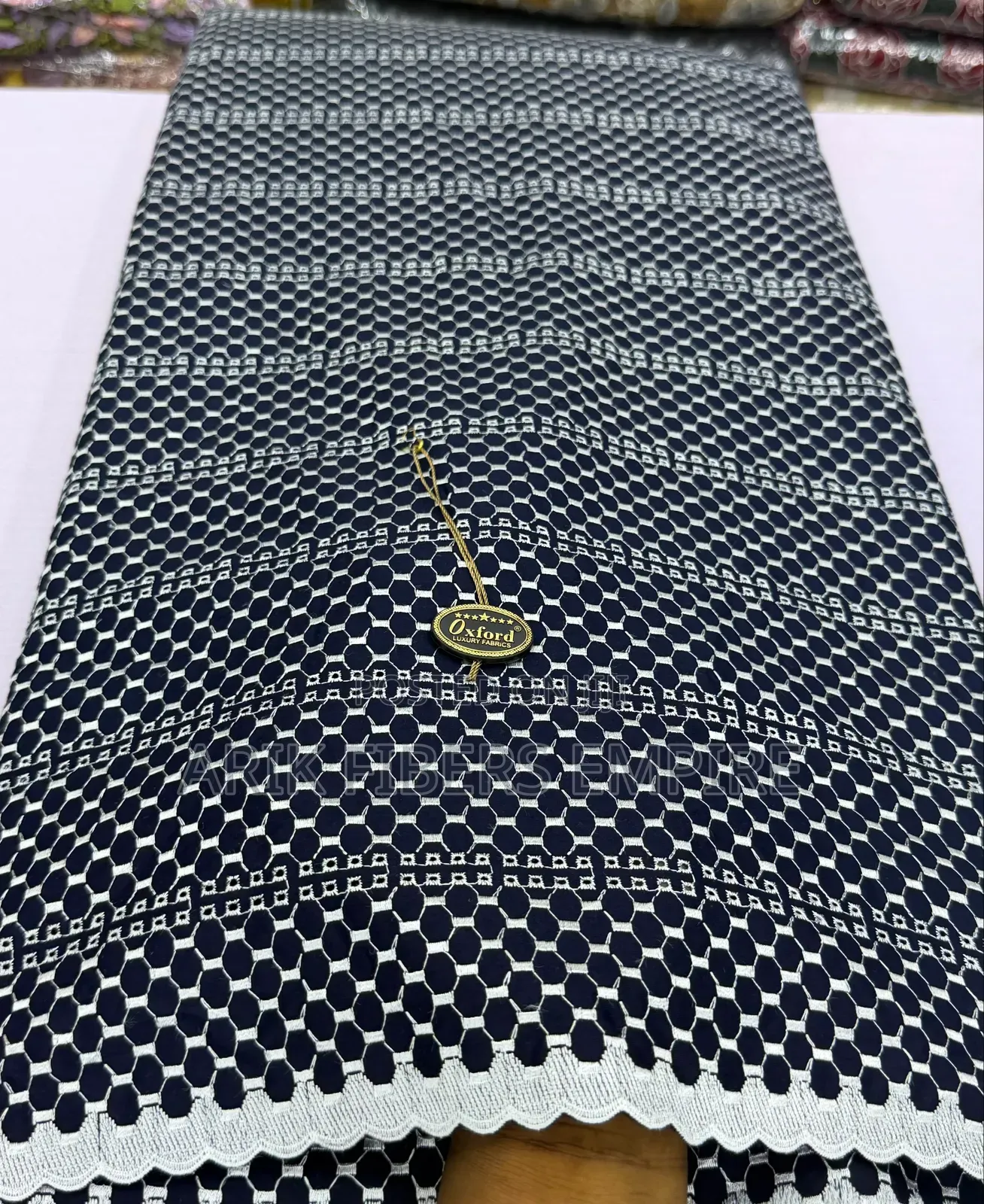 Gorgeous Austria Oxford Lace(unisex)