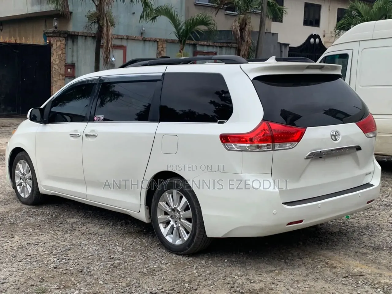 Toyota Sienna Limited 7 Passenger 2011 White