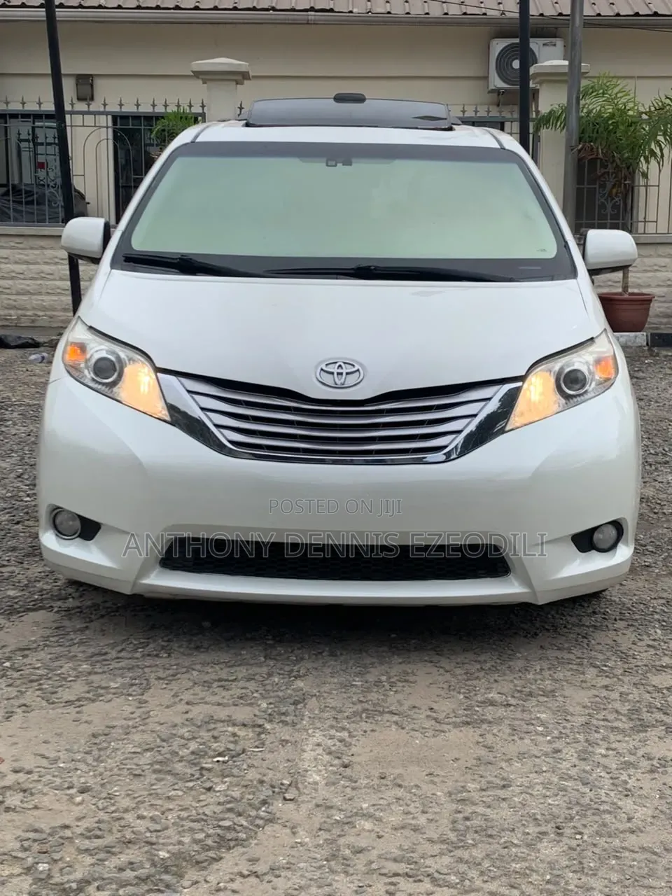 Toyota Sienna Limited 7 Passenger 2011 White