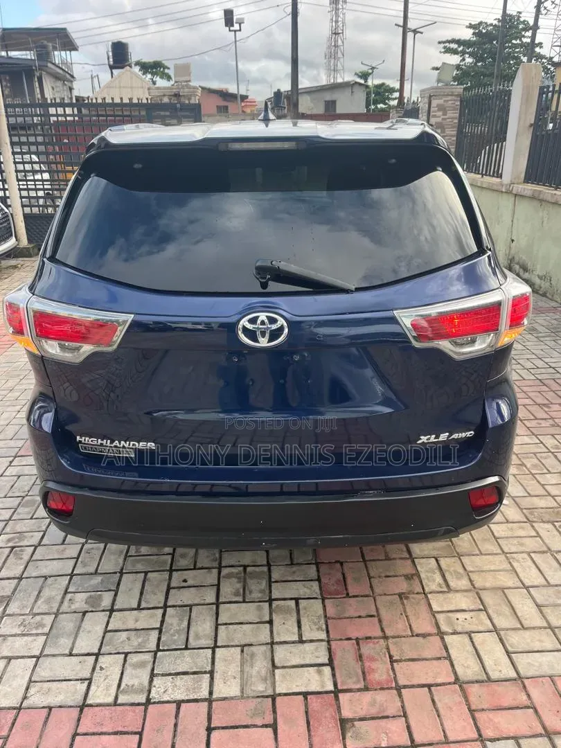 Toyota Highlander XLE 4dr SUV (3.5L 6cyl 6A) 2015 Blue