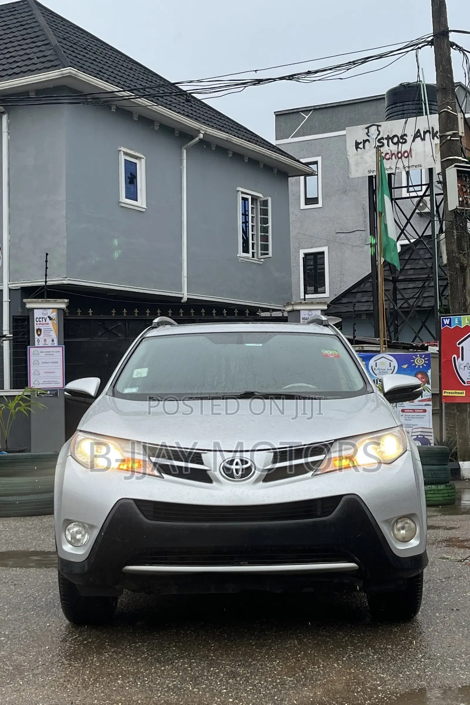 Toyota RAV4 Limited 4dr SUV AWD (2.5L 4cyl 6A) 2014 Silver