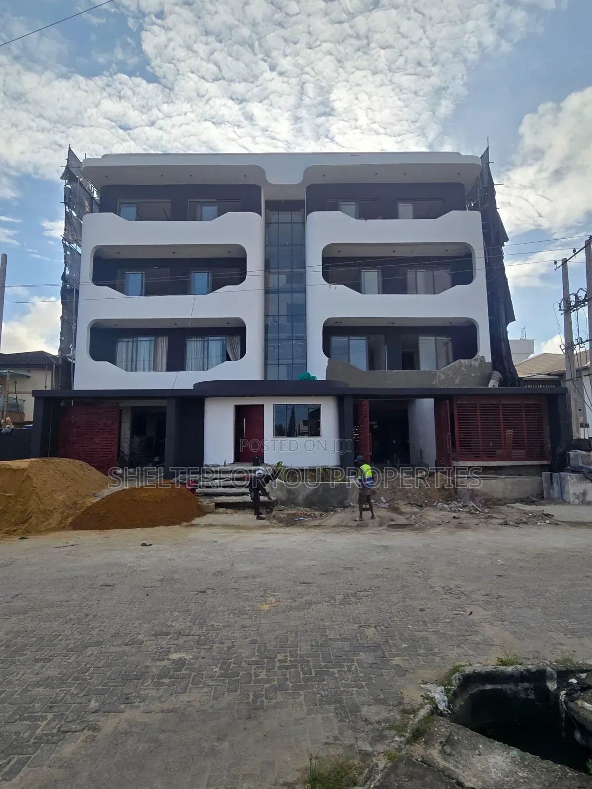 2bdrm Apartment in Lekki Phase 1 for sale