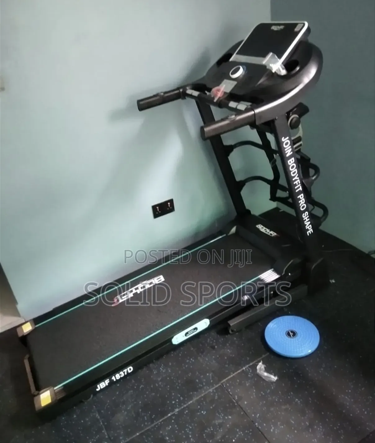 Body Fit 2.5 Horsepower Treadmill 120 Kg User Weight With Auto Incline
