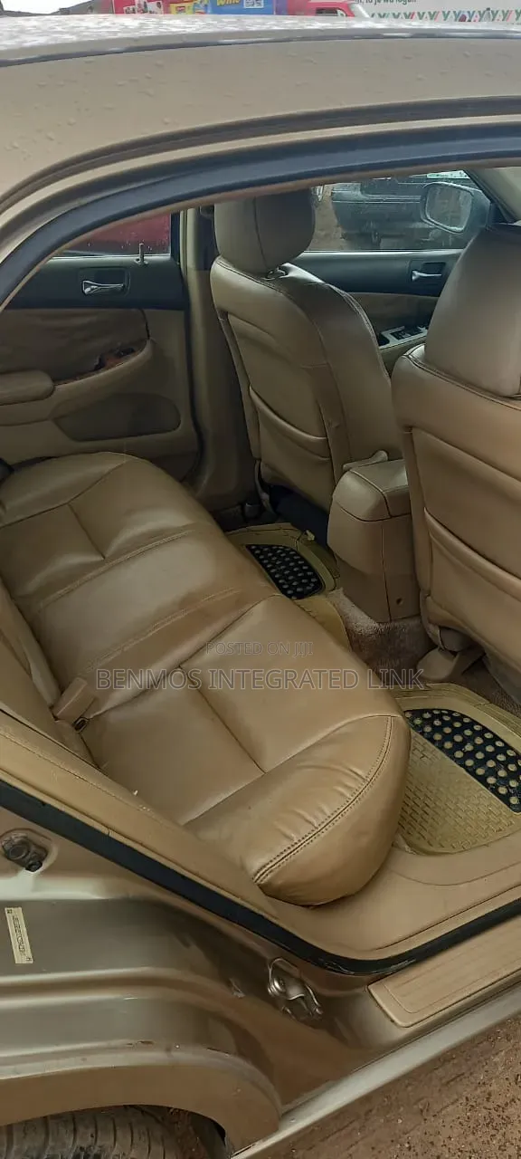 Honda Accord Sedan LX V6 Automatic 2005 Gold