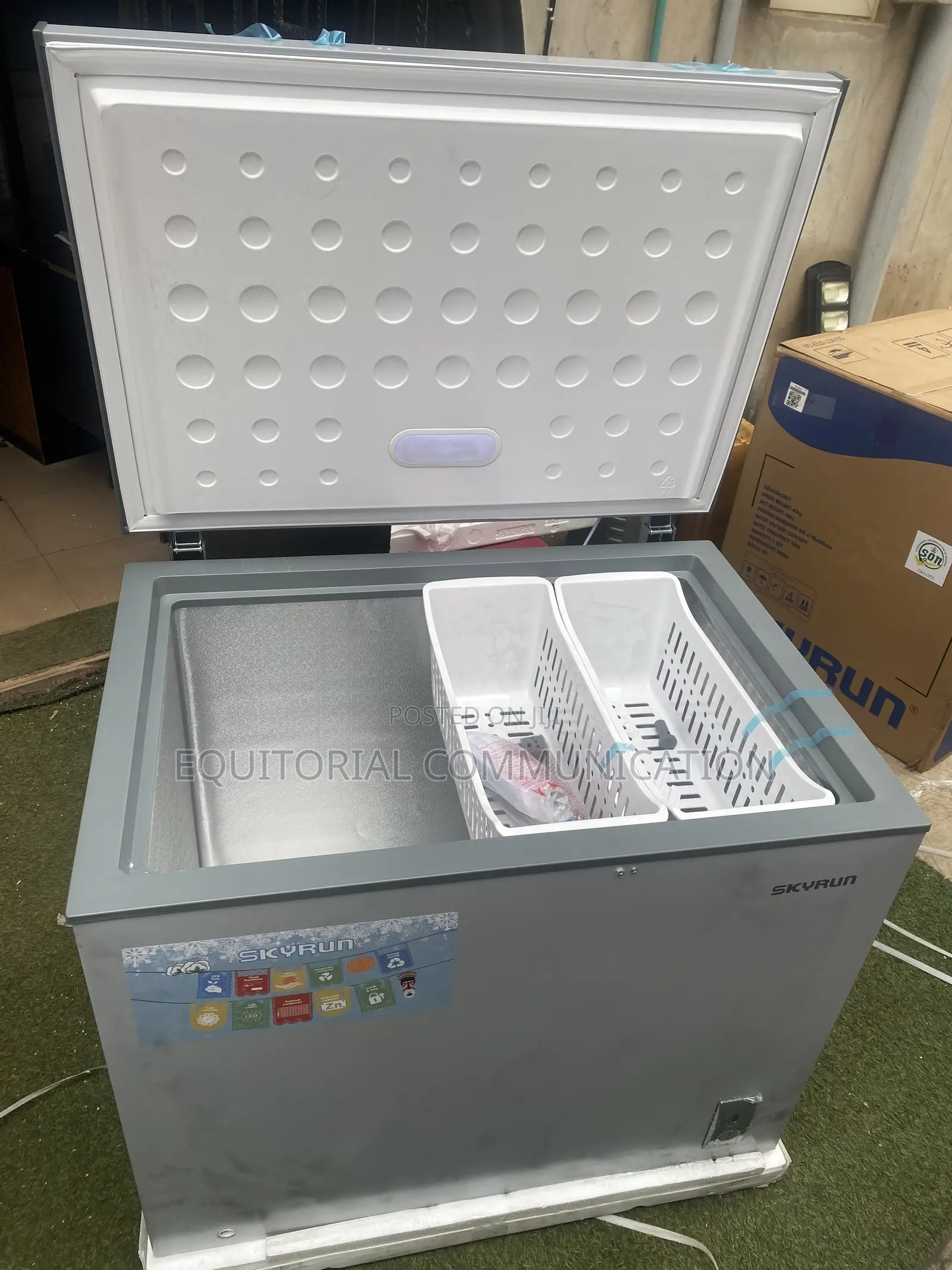 Skyrun BD-260A 260L Food Storage Chest