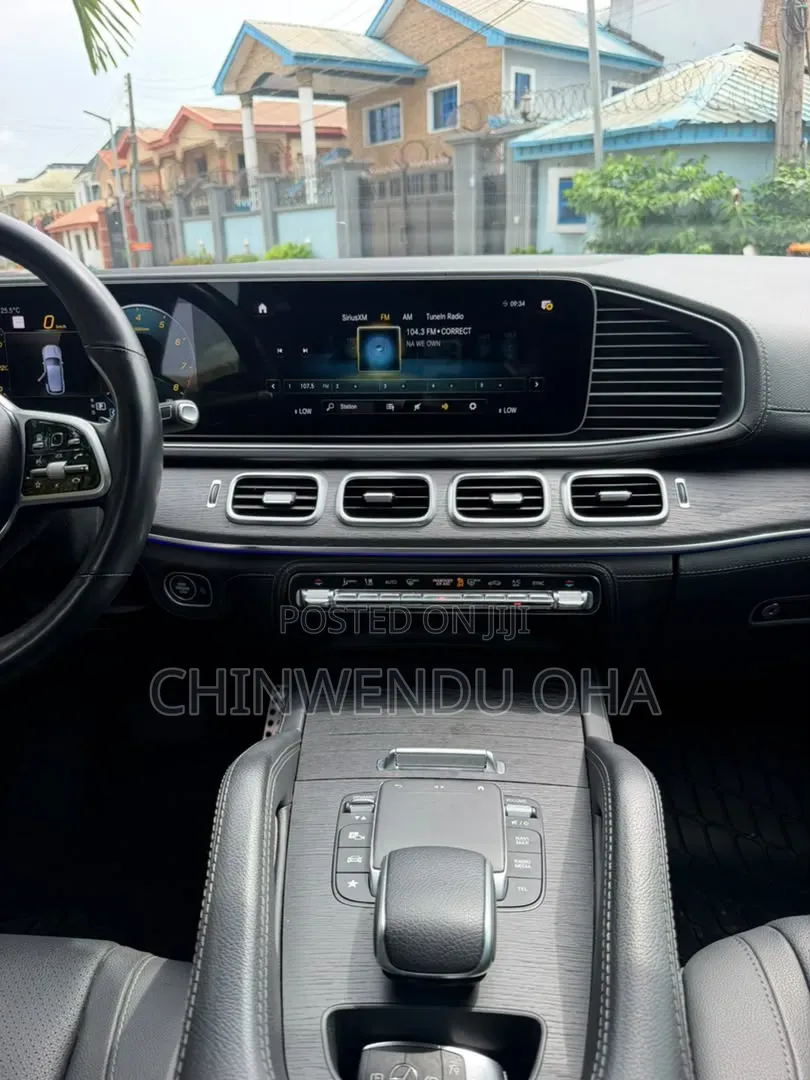 Mercedes-Benz GLE-Class 2022 White