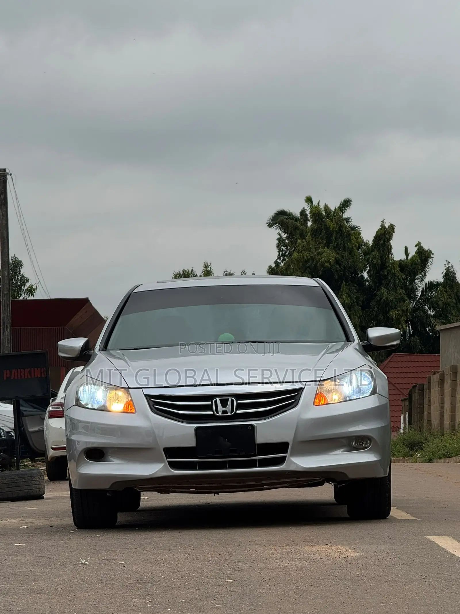 Honda Accord 2012 Silver