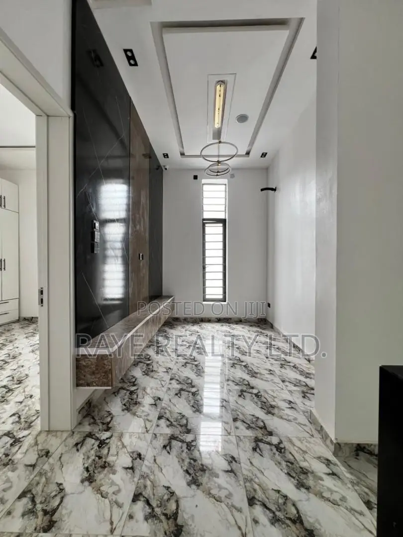 4bdrm Duplex in Ajah for sale