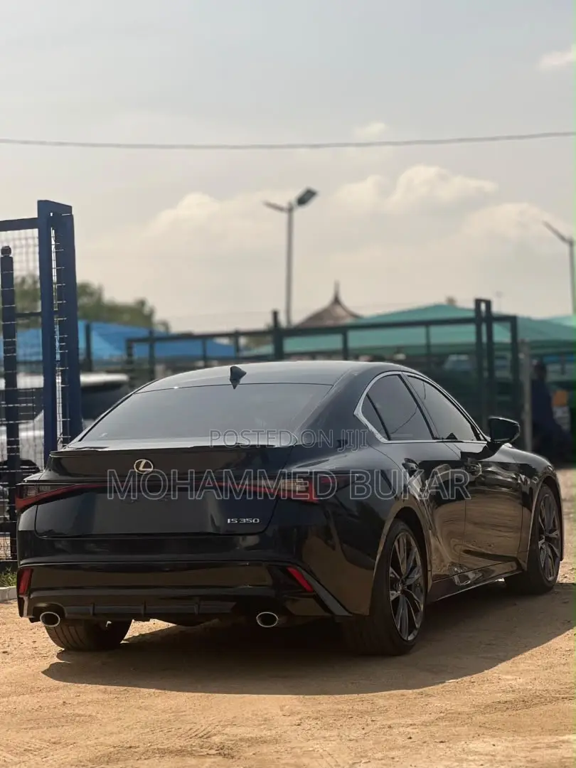 Lexus IS 350 F SPORT Design AWD 2023 Black