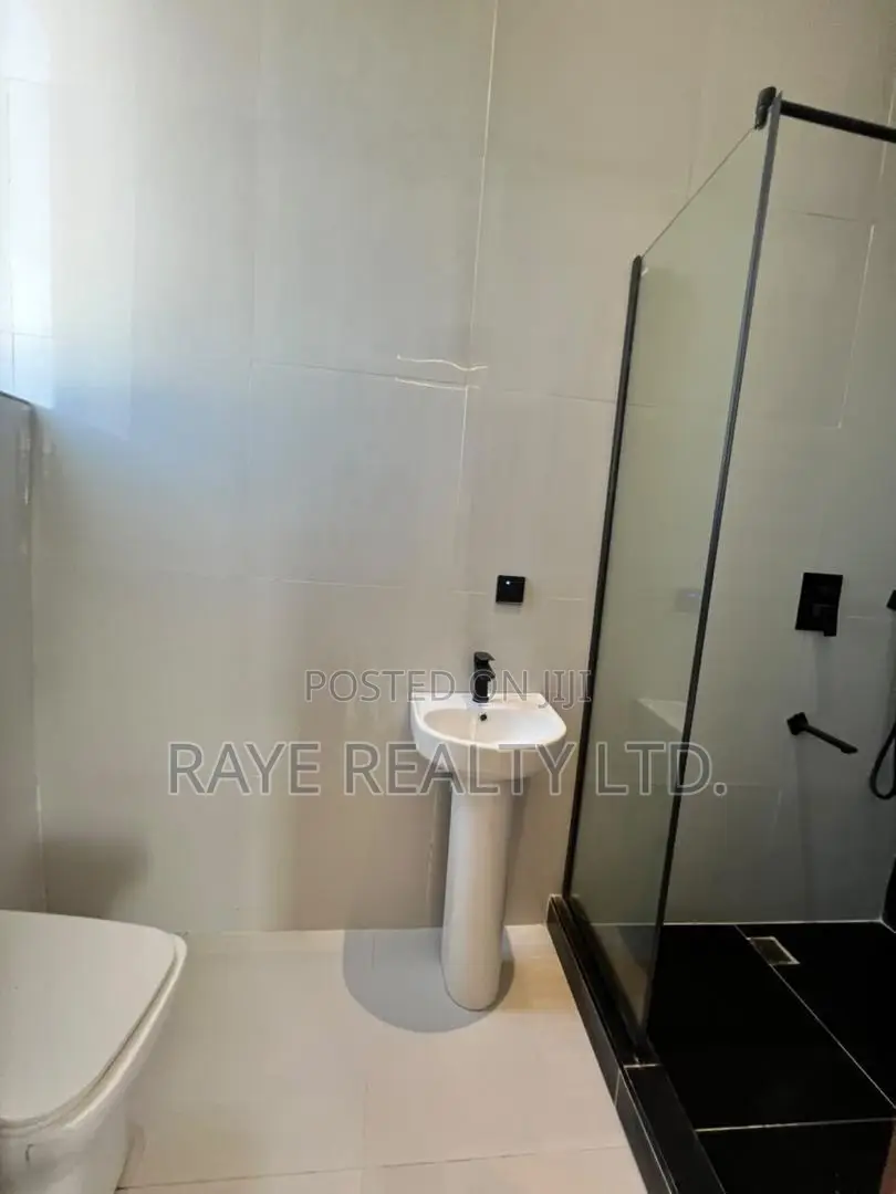 4bdrm Duplex in Ajah for sale